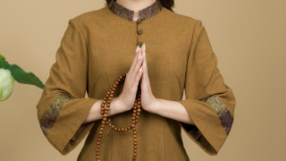 BỘ PHÁP PHỤC THỤC KHUÊ | Đất thiêng ngồi tự tại. Khắp chốn bước kiện an